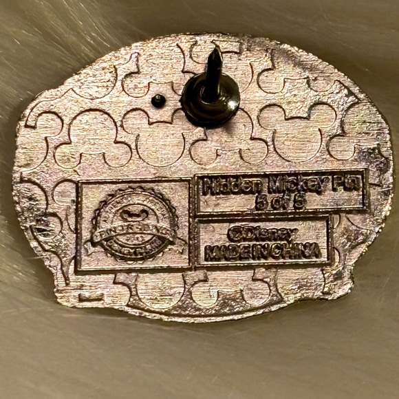 Disney Gus and Jacques Chaser Pin 5 of 5 2012 - Picture 2 of 4